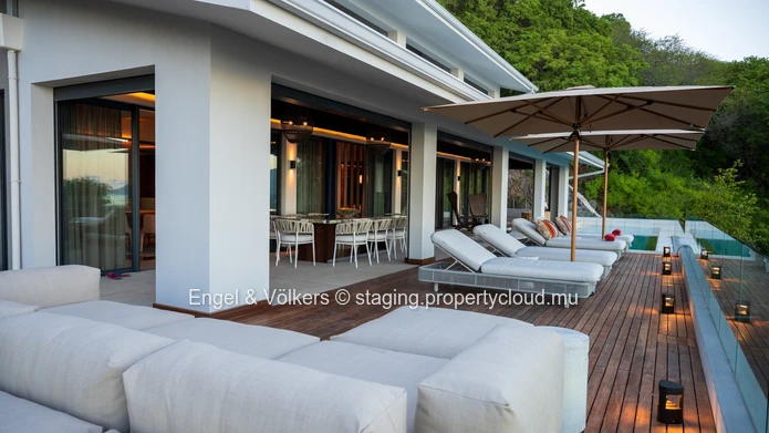 Ultra-Luxury Villa with Panoramic Lagoon Views in Black River, Mauritius