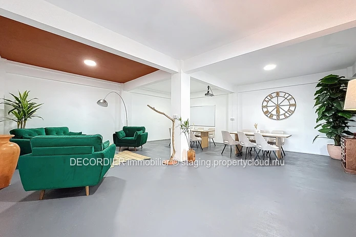 Commercial space for rent – Roches Brunes