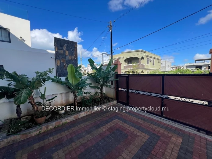 Investment opportunity: Large house in Mont Choisy