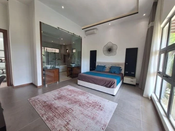 4 Bedroom Villa