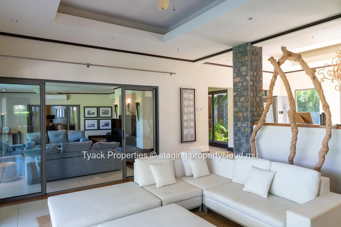 Villa LUNEA – Superbe Villa de 6 Chambres avec Accès Golf & Resort