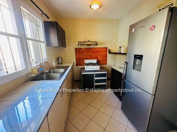À vendre : Duplex en Bord de Mer – Votre Sanctuaire Côtier Vous Attend !