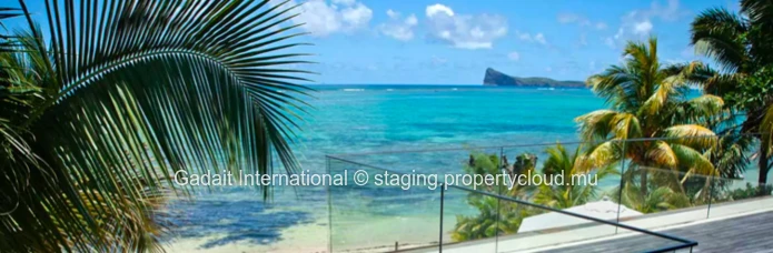 Modern Beachfront Villa for Short-Term Rent in Pereybere