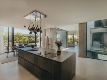 5 Bedroom Villa