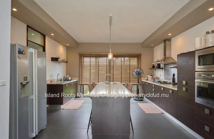 À Vendre : Élégante villa de 3 chambres et un bureau à Grand Baie