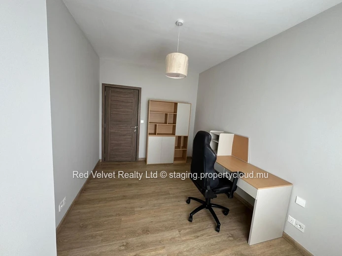 Luxurious Penthouse for Rent at Sodnac - Quatre Bornes - Rs 115,000 (negotiable) | 230 m² | 2 Parkings