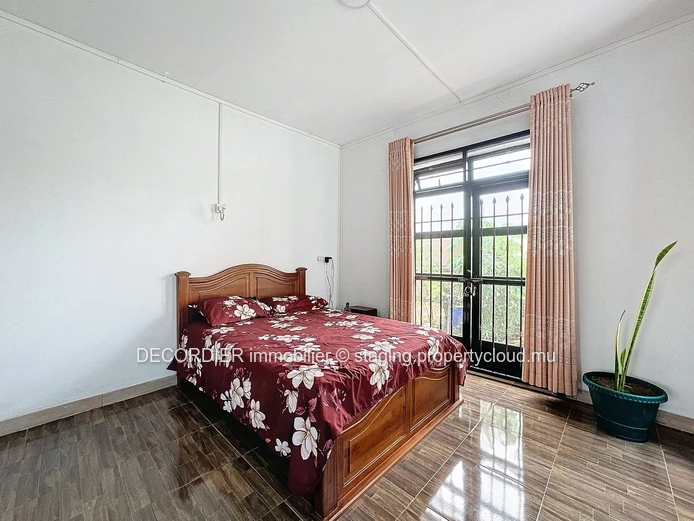 Investment opportunity: Large house in Mont Choisy