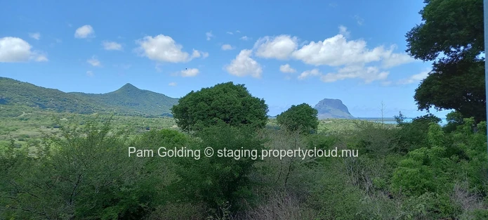 Exclusive Plot in Domaine de Palmyre – Perfect for Investment