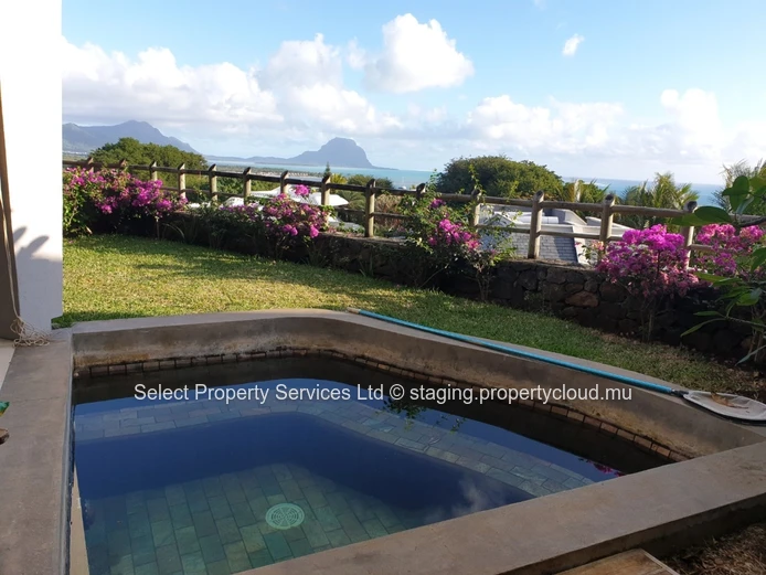 A Vendre, Rare Opportunité Appartement avec Vue, jardin et Dip Pool à Plantation Marguery