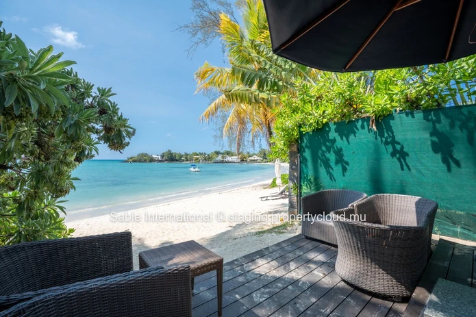 Villa PDS à vendre à Péreybère, 416m², 3 chambres, piscine privée, Vue mer, Proche Golf, Meublé.