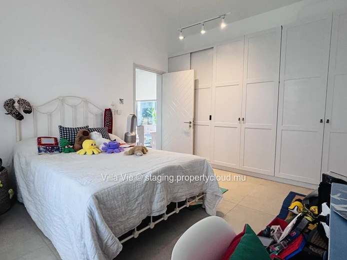Mont Piton - 4-bedroom family home with swimming pool