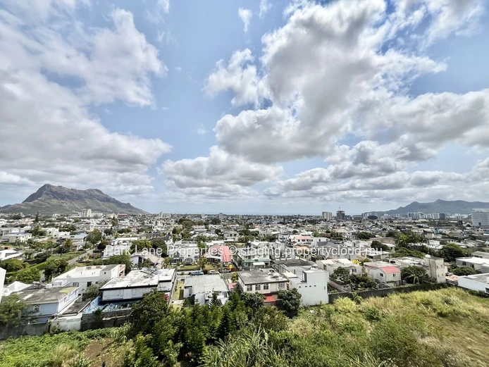 Experience elevated living in Sodnac – Modern 3-bedroom penthouse with stunning views