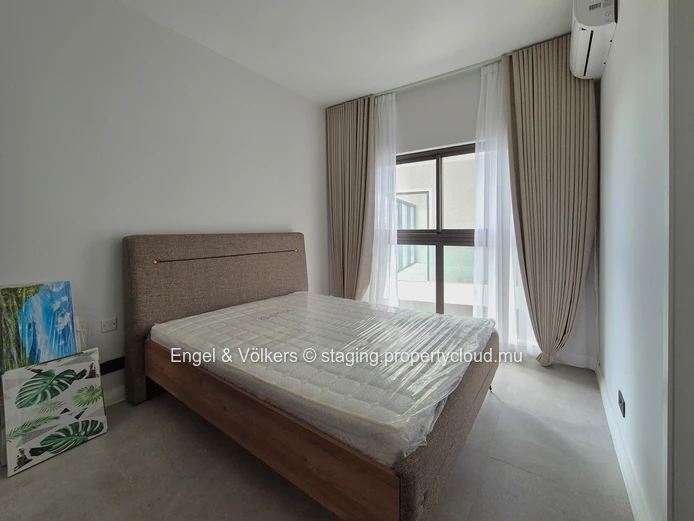 Modern first floor apartment for long term rent
