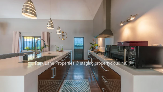 Elegant family home in Saint Antoine