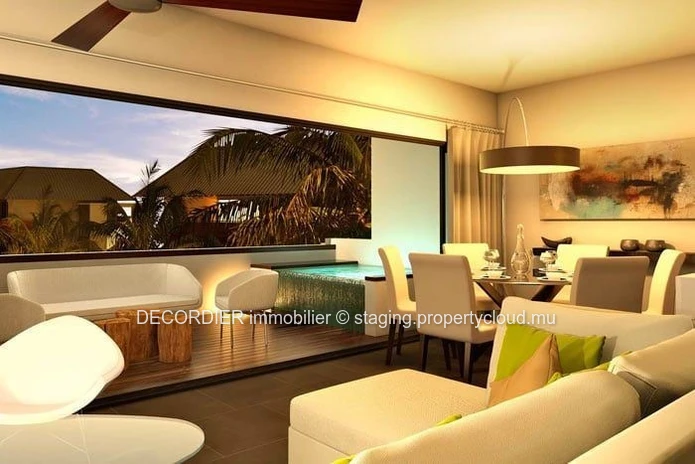 À vendre Penthouse RES – Grand Baie, penthouse luxueux avec vue magnifique sur la piscine.