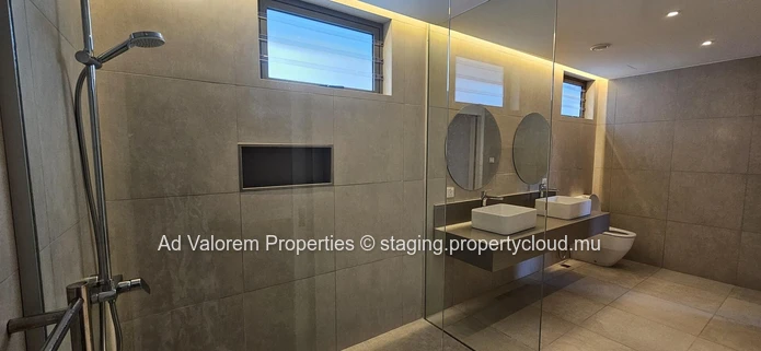 Charming house for rent in Floreal.