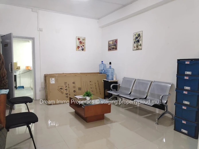 Local Commercial A Vendre Proche Commodites A Phoenix – Ile Maurice