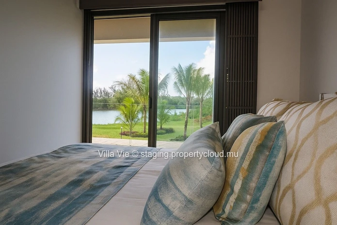 Calodyne – 3-Bedroom Duplex with Pool by the Sea