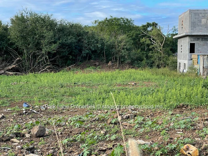 Plot of land for sale at Pereybere.