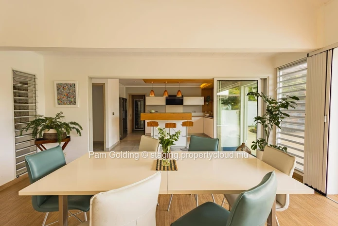 For Sale: 3-Bedroom Villa with Private Garden and Pool – Clos du Littoral, Grand Baie