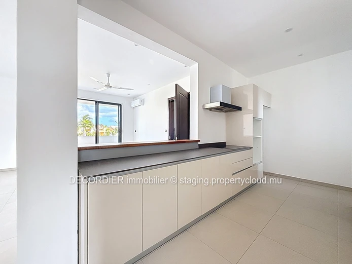 Modern apartment in Albion