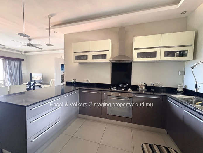FOR RENT - Apartment in Tamarin