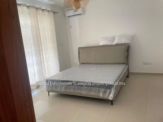 High end new furnished apartment first floor in a small residence