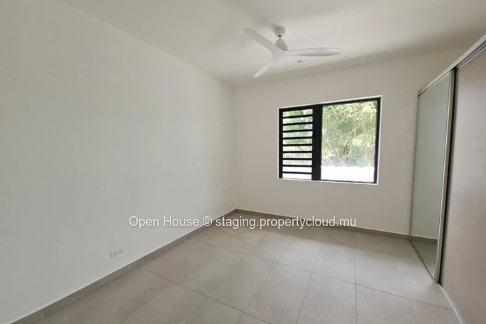 Luxurious Penthouse with Stunning Views in Belle Vue Harel - 508m² Living Space, Communal Pool, and More! Rs 75M