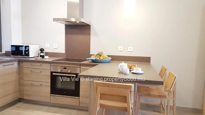 Mont Choisy- Appartement 2 ou 3 chambres avec vue sur la piscine