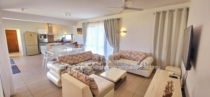 Stunning penthouse of 229 m², furnished and equipped, located in the exclusive Azuri estate