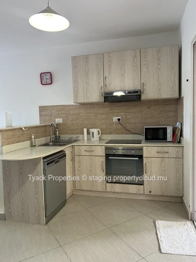 Modern 3-Bedroom Duplex with Jacuzzi Near the Beach – RES Scheme