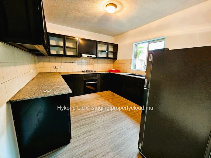 Appartement Pied Dans L'eau À Vendre À Grand Baie
