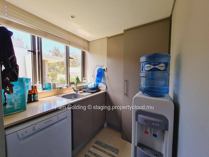 Spacious 3-Bedroom Penthouse with Private Pool – Steps from the Beach, Fully Furnished