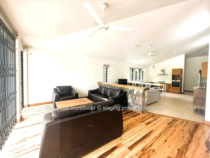 Prestigious Villa with Private Pool in Black River