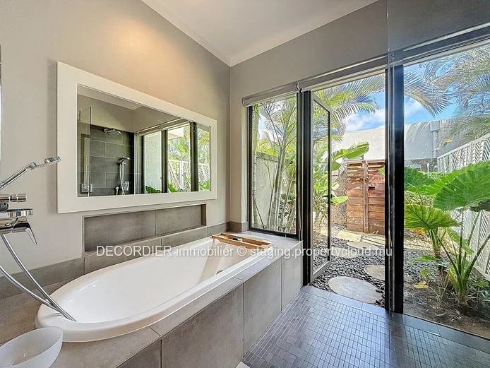 A spacious and secure villa for the whole family