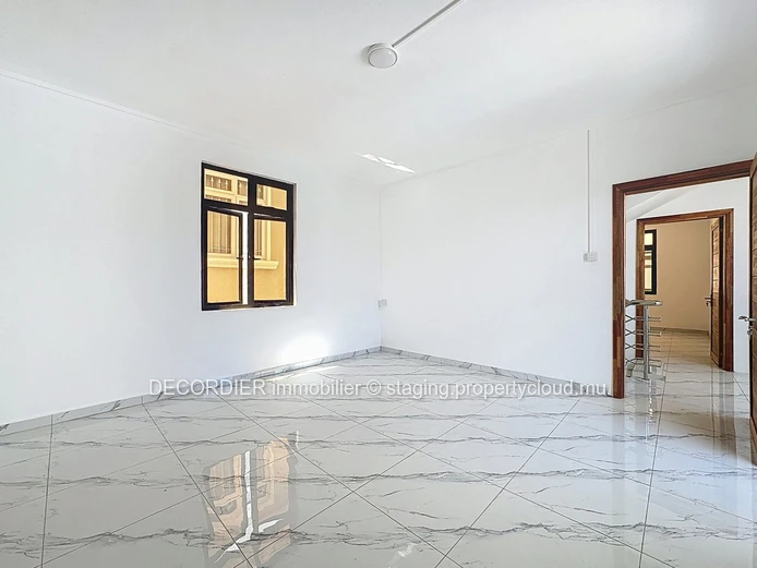 Maison Neuve avec Piscine
