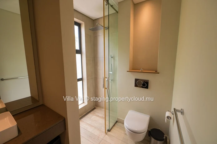 Péreybère – Villa de Luxe d’Exception en Bord de Mer avec 4 Chambres en Suite