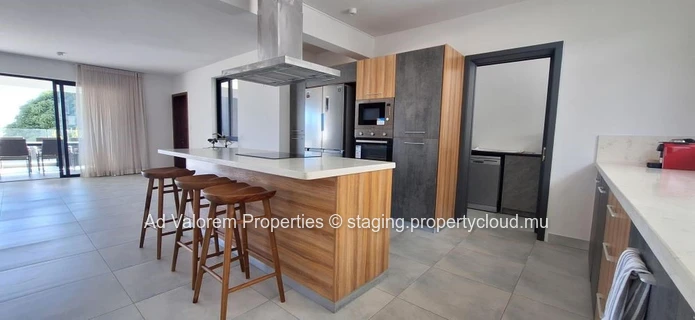 Apartment for sale in Tamarin.