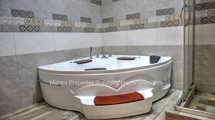 À louer - toute nouvelle villa entièrement meublée de 4 chambres