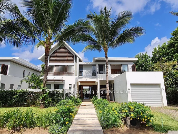 Luxueuse Villa de 4 Chambres au Mont Choisy - Vie Intérieure-Extérieure Harmonieuse