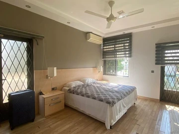 4 Bedroom Villa