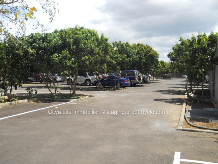 "Modern Office Space for Rent in Calebasses - Secure Parking, Generator Included - Rs 20,000/month"