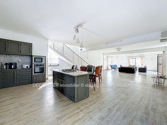 Detached house with  barbecue area (Sole Mandate)