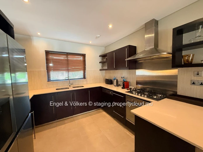 Elegant Lagoon View Apartment at Anahita