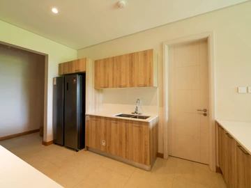 4 Bedroom Apartment