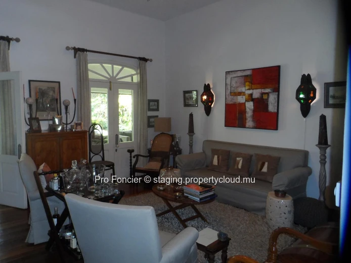 House in Curepipe - Colonial style house