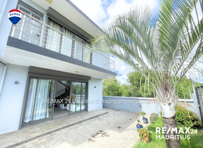 Stunning 3 Bedroom Villa  in Pereybere