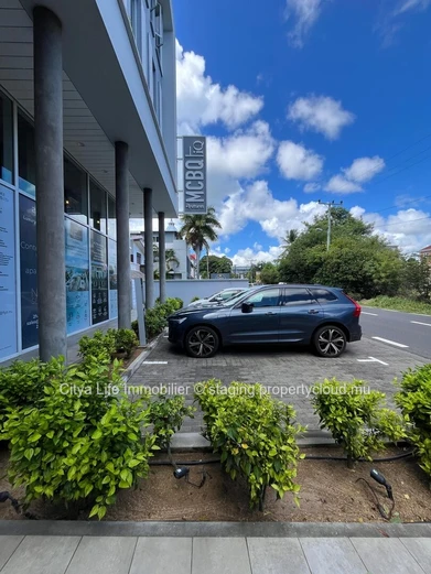 Office for Rent in Pointe aux Canonniers with 20m² of Prime Workspace