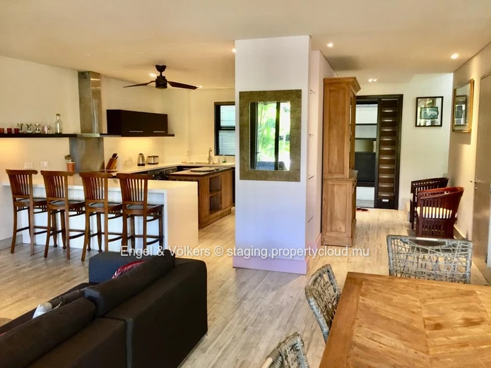 For Sale: Stunning 3-Bedroom Duplex and Private Pontoon at La Balise Marina