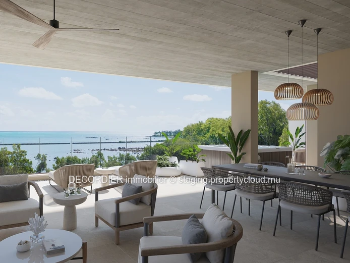 Sea view penthouse located in a secure residence accessible to foreigners